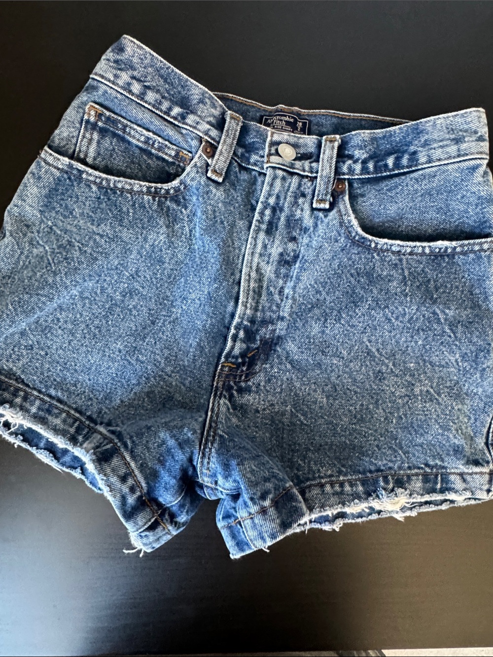 Abercrombie & Fitch Natural High Rise Short / size 26/2